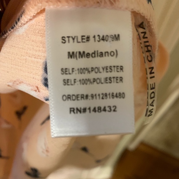 Beautiful peach blouse - Picture 4 of 8